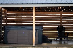 Elizabethtown House|hot tub|bbq