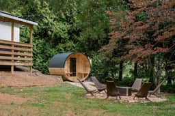 Winter Getaway|Hot tub|OUTDOOR SAUNA|Fireplace|Fire-pit|