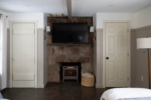 Elizabethtown House|hot tub|bbq