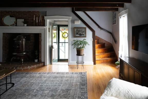 Farmette Guesthouse|Fire pit|Private|Creekside
