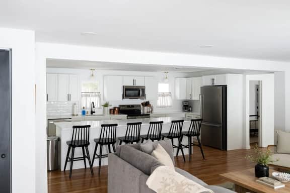 Modern Rancher|Hot tub|Patio|Garage|W/D