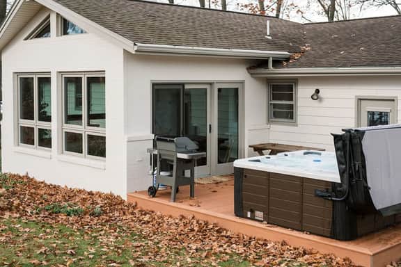Wooded Cottage|Outdoor Sauna|Hot tub|Fire pit|COZY